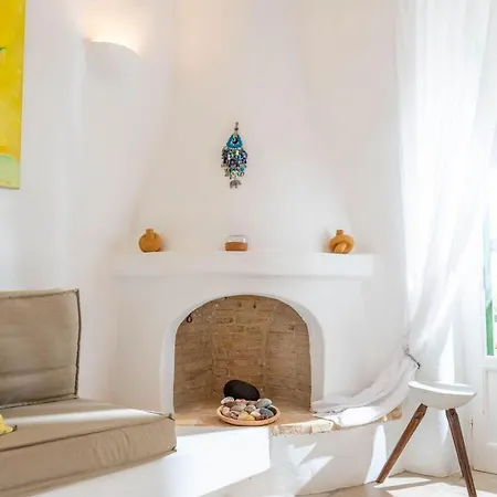 The Happy Place Apartment *